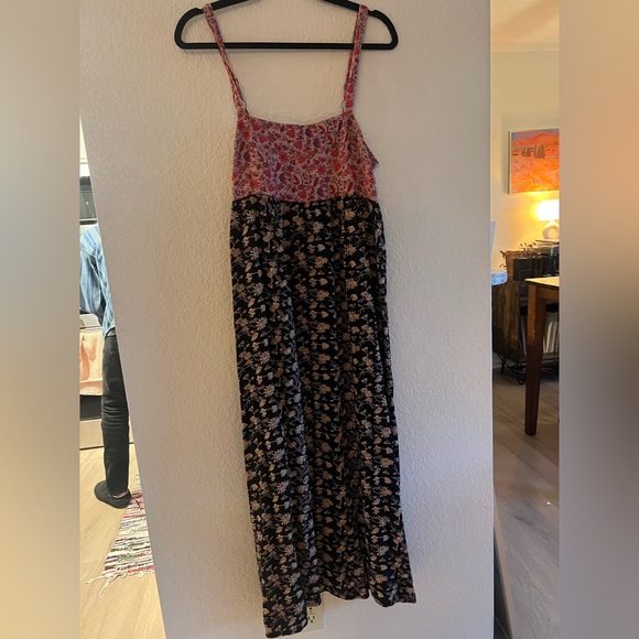 Natural Life Floral Maxi Dress - Picture 5 of 6